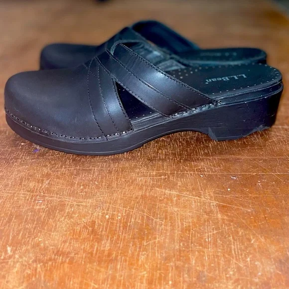 L.L.Bean Women’s Slip On Clogs Black US 7 EU 38 Like New! 2” Heel - Picture 13 of 15